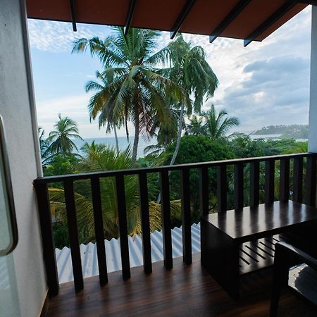 Sea View Tourist Inn Tangalle Exterior photo