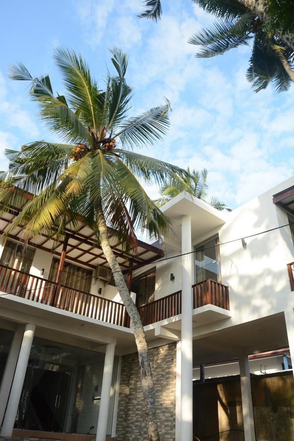 Sea View Tourist Inn Tangalle Exterior photo
